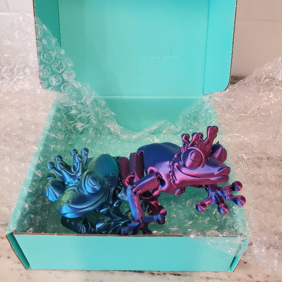 Viral fidget frog toy set , great gift! - Picture 4 of 4